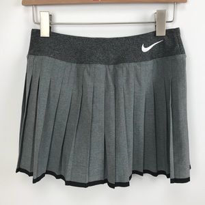 Nike Dri-Fit Pleated Skirt